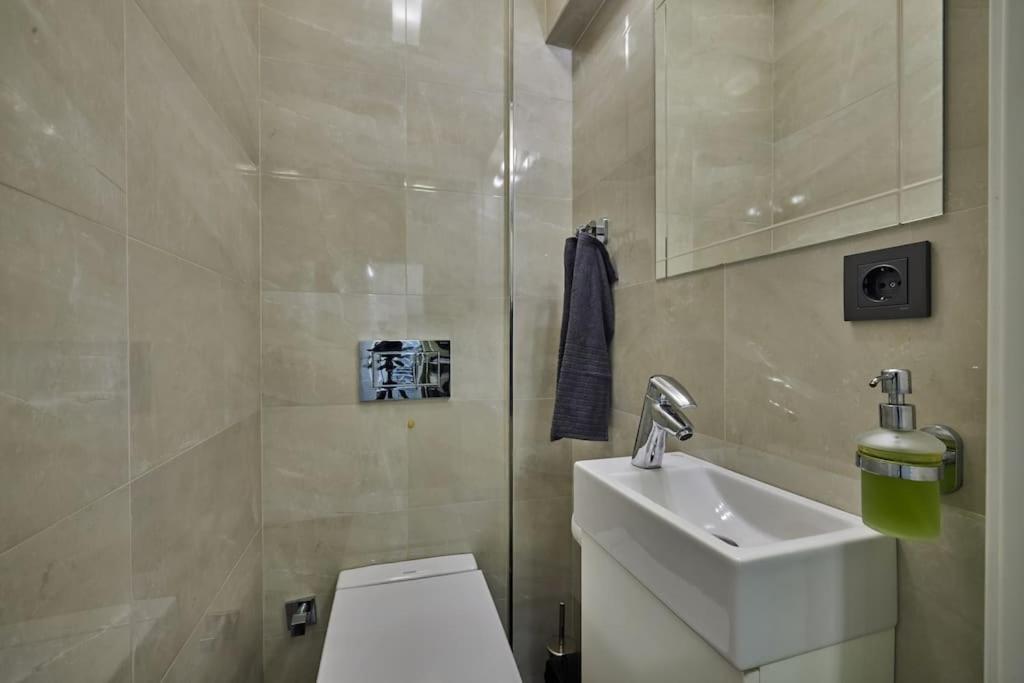 Stunning In Bebek - Manolya8 Daire